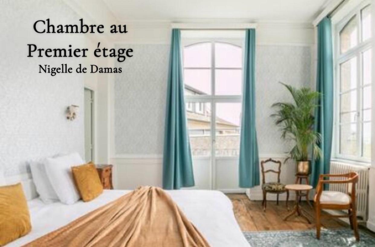 Mercier De Montigny - Les Chambres Du Beffroi - Spa Et Massage Fougères Exterior foto